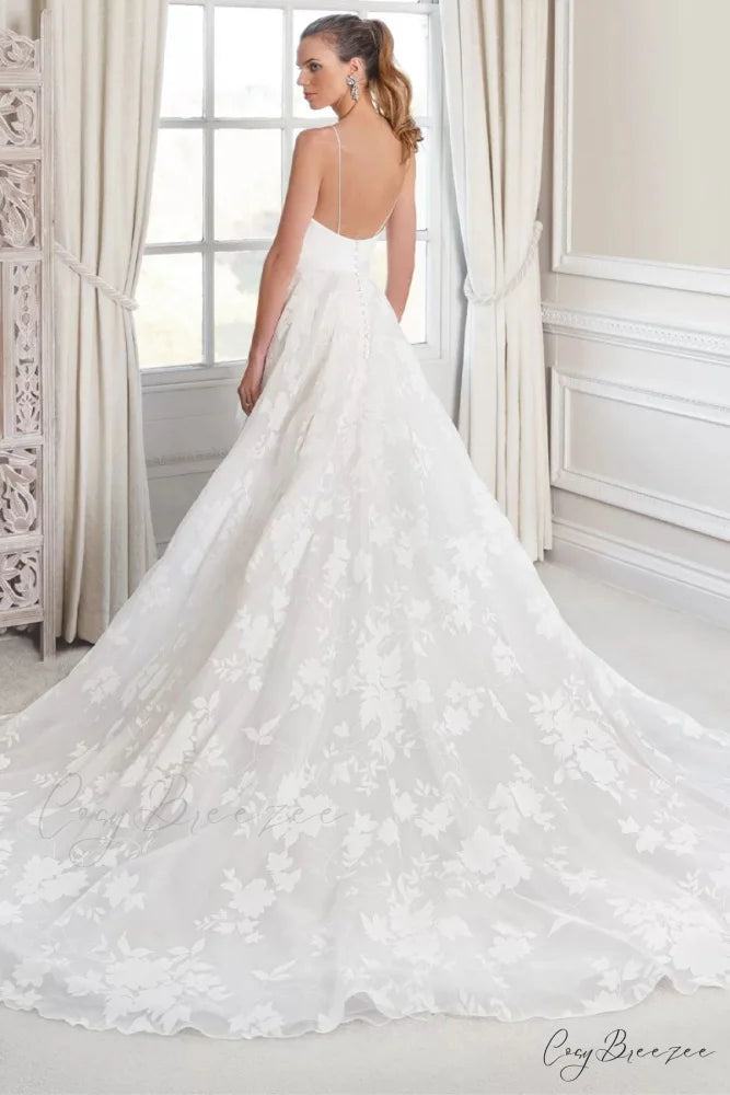 Alexandra Lace Graceful Wedding Dress