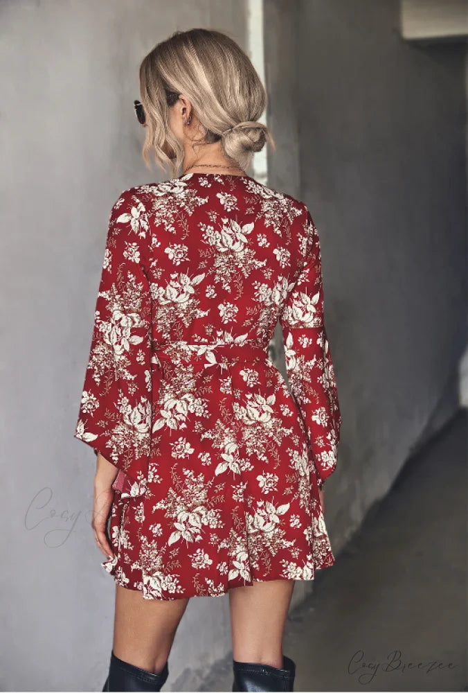 Arm Gown with Irregular Flared Flowered Design M / black