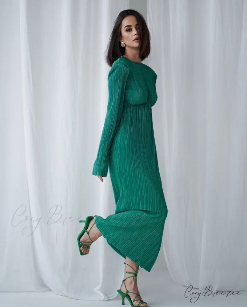 Autumn Party Dress for Women - Slim Fit with Pleated Detail and Long Sleeves M / GREEN