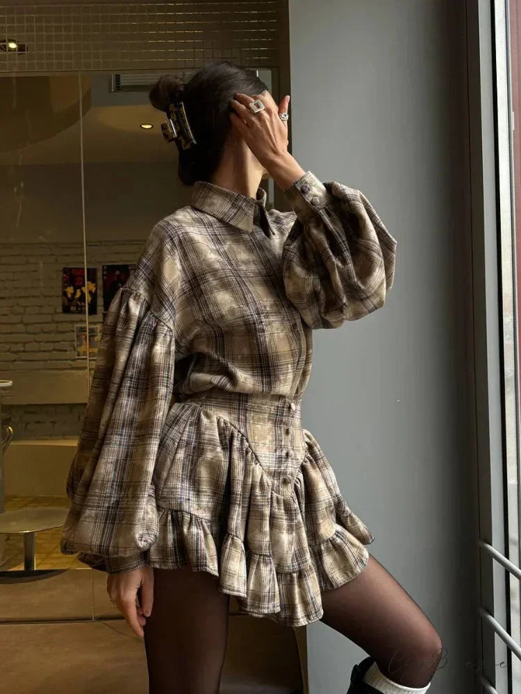 Classic Lapel Loose Bishop Sleeve Blouse apricot / S blouse-250223