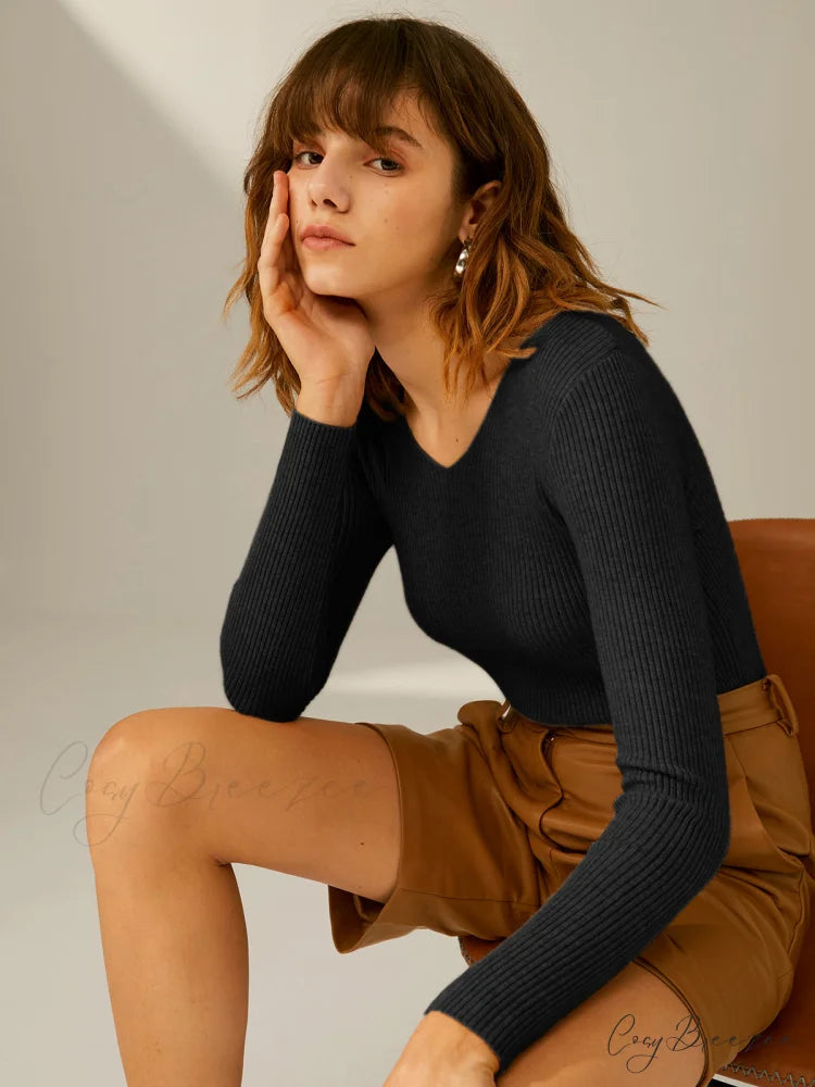 Clouds Ribbed Graceful Pullover Sweater Black / XS