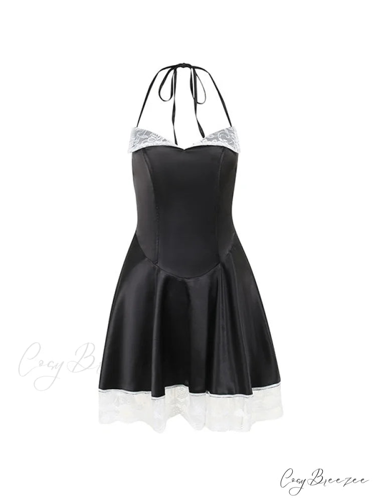 Contrasting Zip-Up Graceful Crop Top