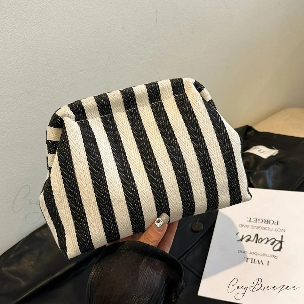 Crochet Canvas Colorblock Summer Clutch Black wristlet-250126