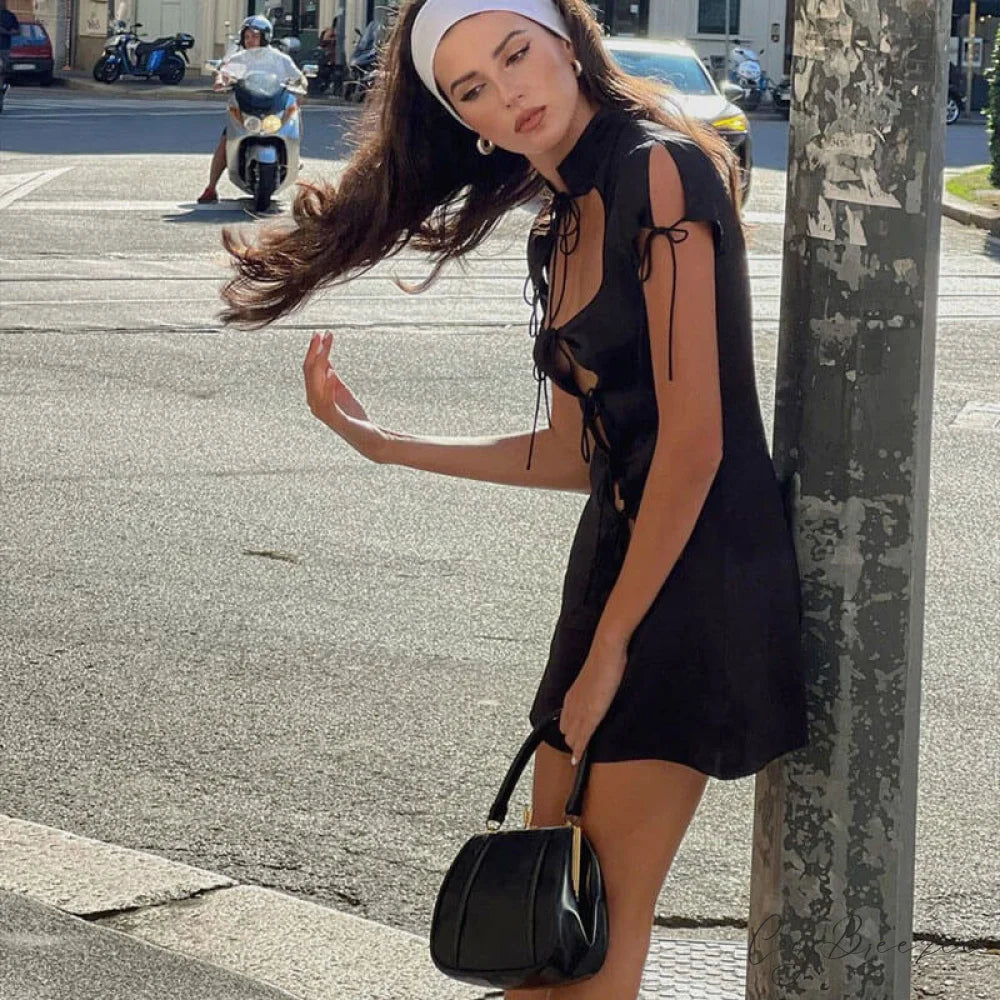 Cut Out Graceful Sweater Midi Dress M / Black