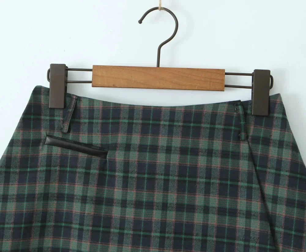 Dark Green Stylish Plaid Pleated Skort
