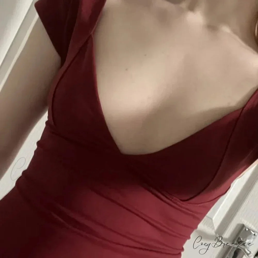 Deep V Low Cut Crop Top red / S croptop-250223