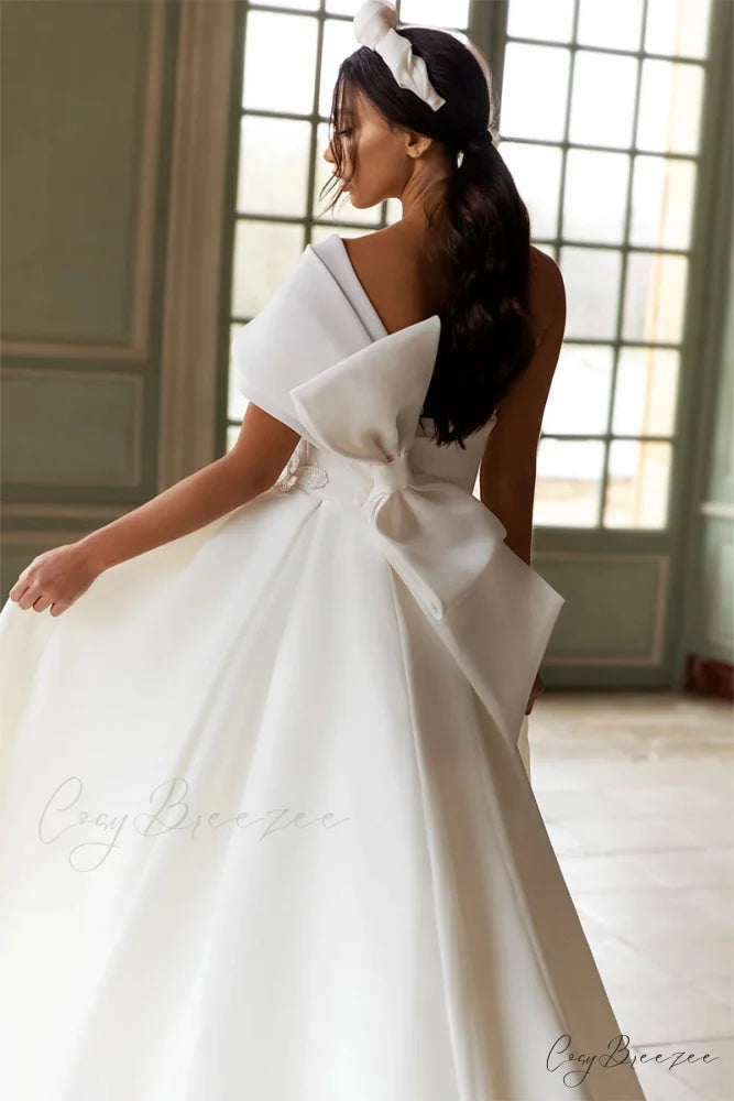 Divine Inspiration Graceful Off-the-Shoulder Wedding Dress