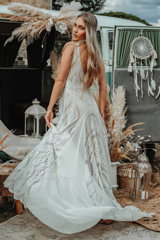 Divine Lace Bohemian Trendy A-line Wedding Dress