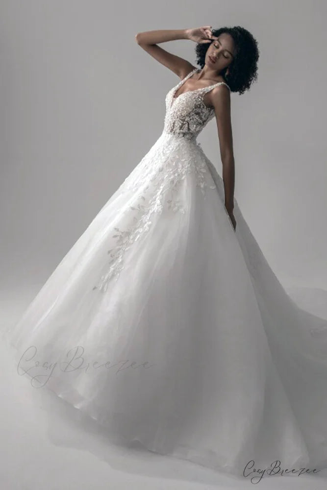 Dream Lace Applique Trendy Tulle A-Line Wedding Dress