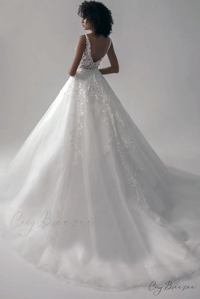 Dream Lace Applique Trendy Tulle A-Line Wedding Dress
