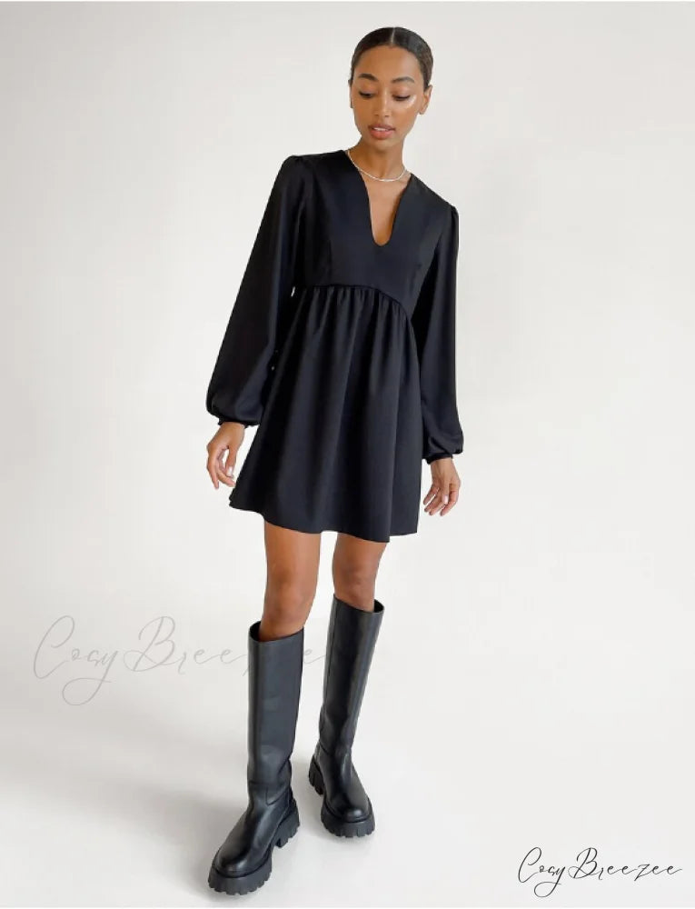 Elegant Autumn Mini Dress - Long Sleeve V-Neck Pleated Black Dress for Women