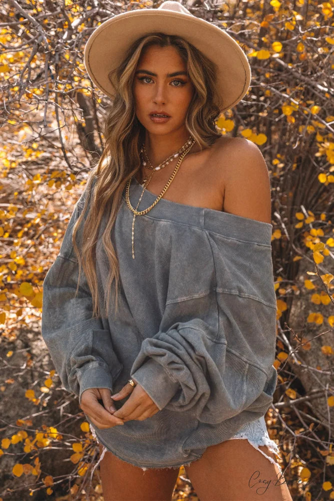Exposed Twist Back Open Seam Oversized Gray Sweatshirt