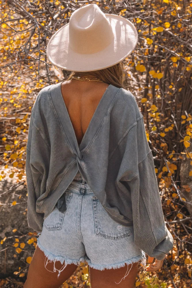 Exposed Twist Back Open Seam Oversized Gray Sweatshirt
