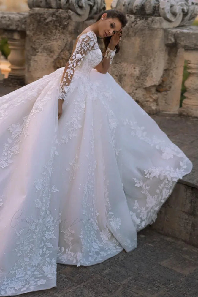 Fairytale Romance Lace Trendy Applique A-line Wedding Dress