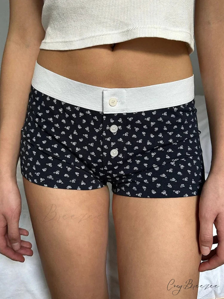 Floral Button Elastic Waist Shorts Black / S short-250223