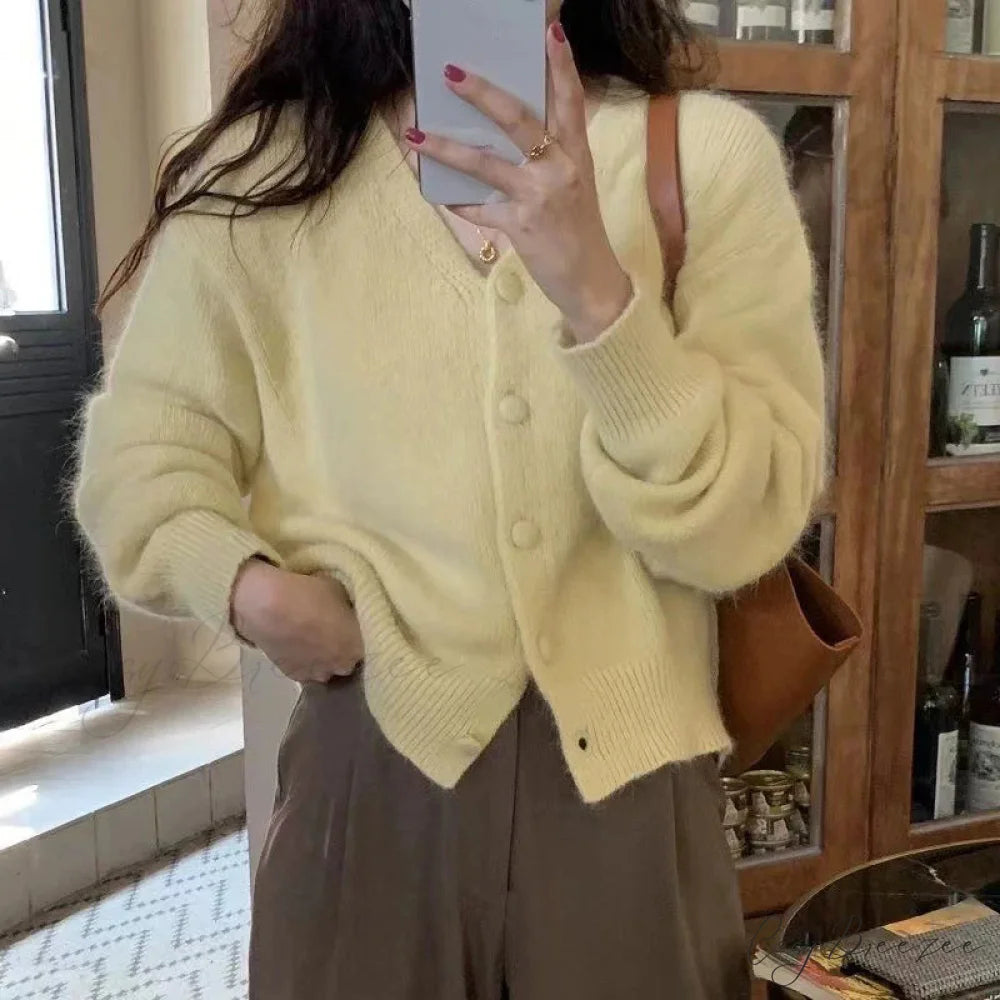 Green V-Neck Long Sleeve Single Breasted Knit Cardigan Yellow / S cardiagn-250126