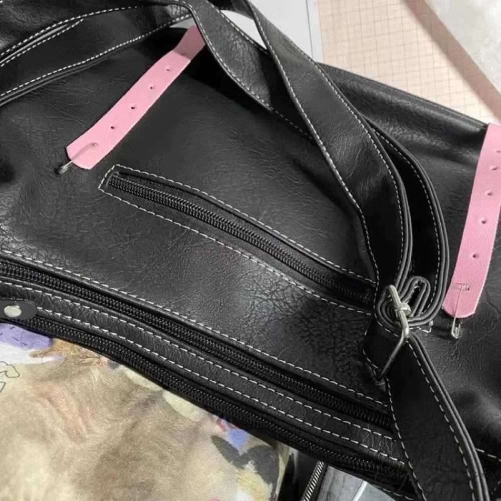 Hello Kitty Gothic Punk Vintage Pink High Capacity Trend Crossbody Bag hello kitty / 32x11x26cm