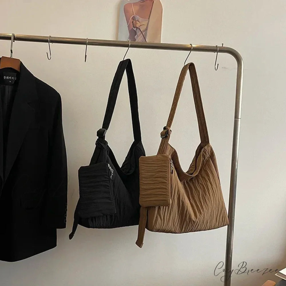 High-Quality Nylon Pleated Zipper Crossbody crossbody-250126