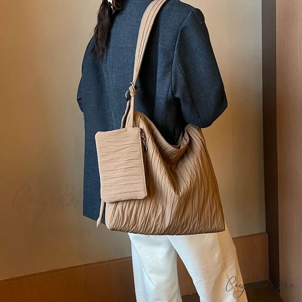 High-Quality Nylon Pleated Zipper Crossbody crossbody-250126