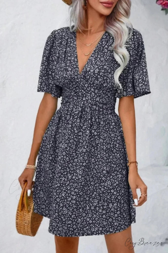 High Waisted V-neck Pleated Floral Dress Black / S oldfloraldress-250126