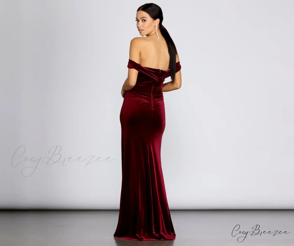 Jenisa Formal Off Charming The Shoulder Dress