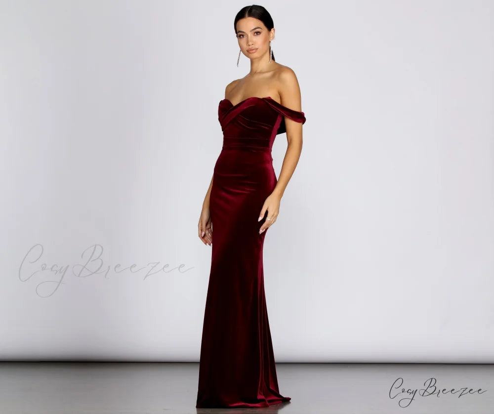 Jenisa Formal Off Charming The Shoulder Dress