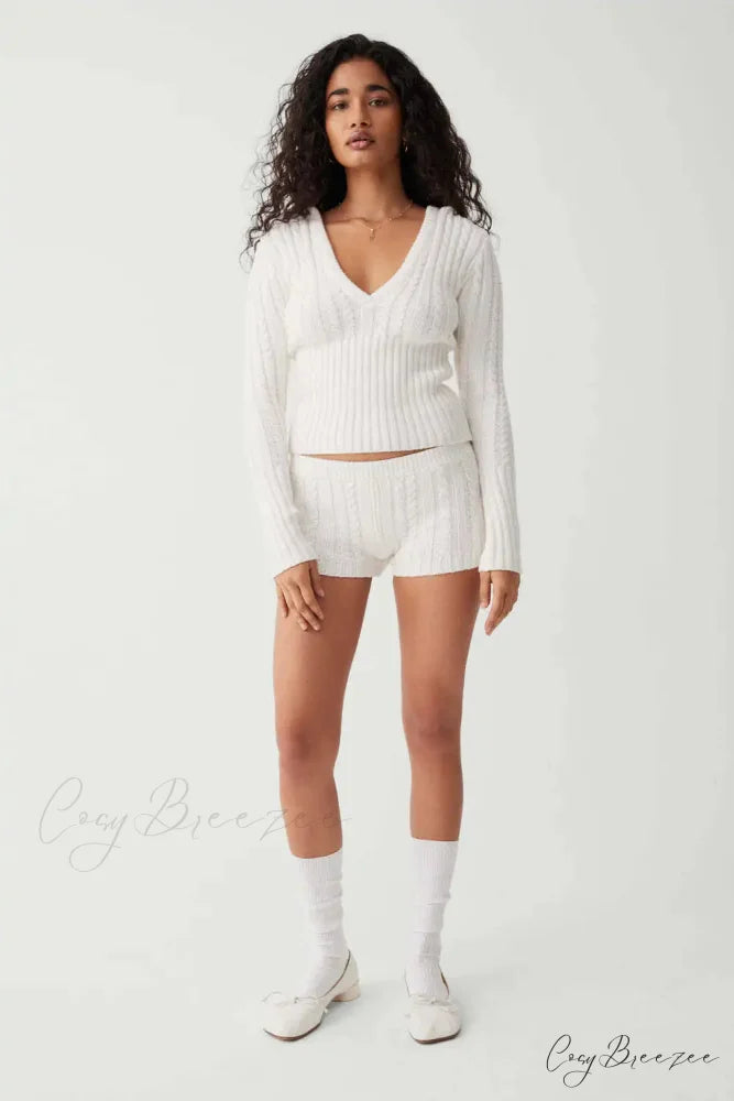 Long Sleeve Knitted V-Neck Graceful Hooded Sweater And Shorts Set