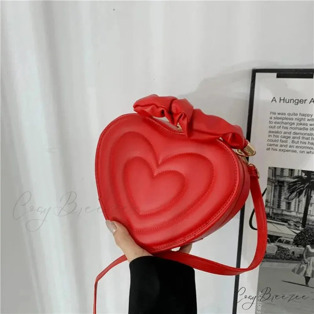 Luxurious Quilted PU Leather Heart Crossbody crossbody-250126