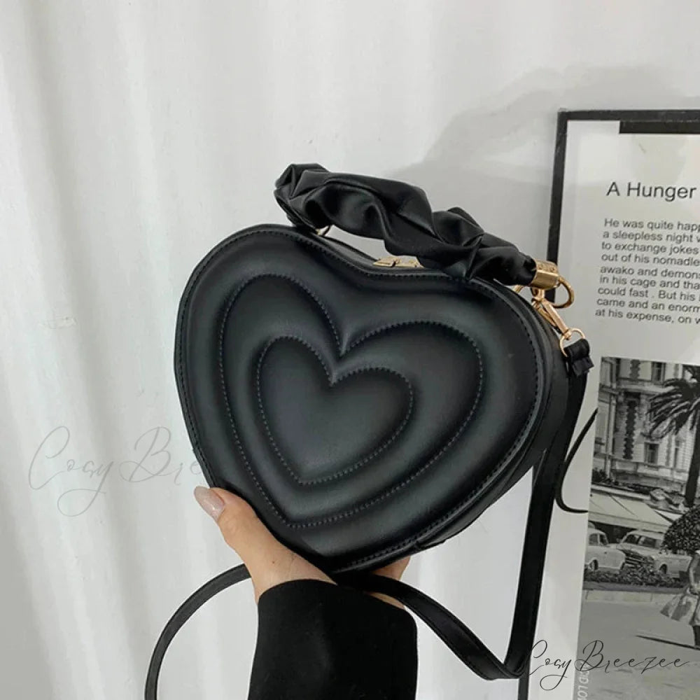 Luxurious Quilted PU Leather Heart Crossbody Black / 22x19x8cm crossbody-250126