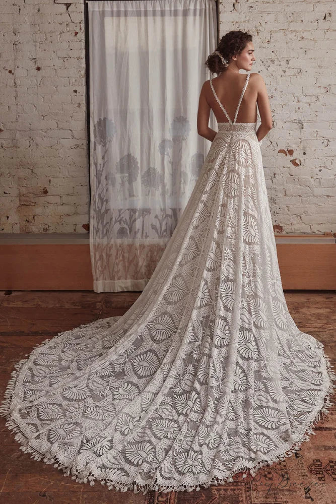 Mijas Ethereal Graceful Lace Wedding Dress