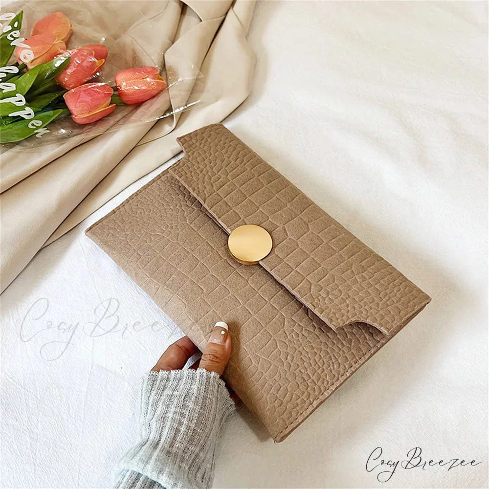 Minimalism Felt Clutch Khaki wristlet-250126