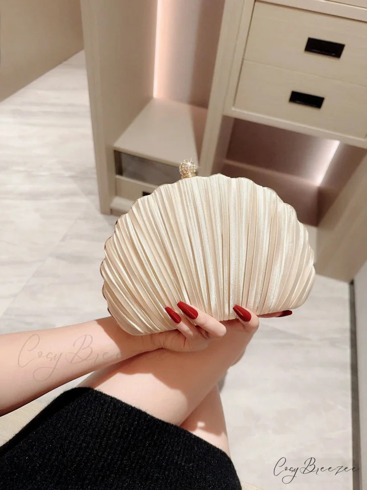 New Shell Diamond Design Clutch Beige / (20cm clutchbag-250126