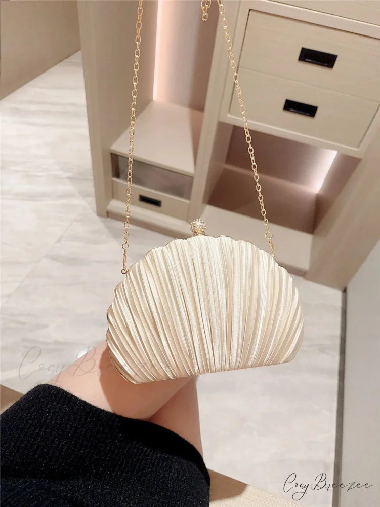 New Shell Diamond Design Clutch Beige / (20cm clutchbag-250126
