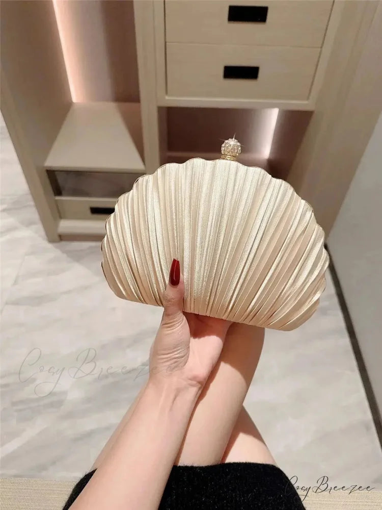 New Shell Diamond Design Clutch Beige / (20cm clutchbag-250126