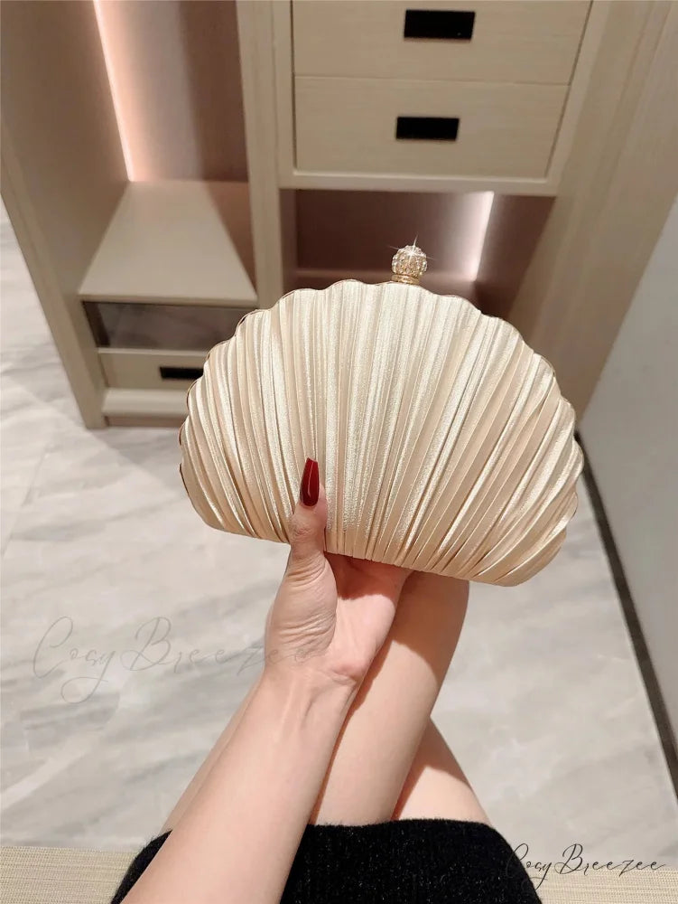 New Shell Diamond Design Clutch Beige / (20cm clutchbag-250126