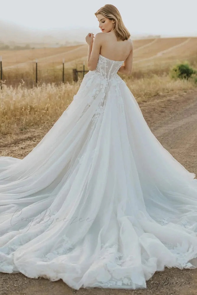 Norma Lace Applique Trendy Strapless A-line Wedding Dress