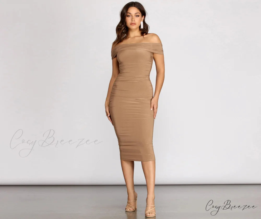 Off Shoulder Stylish Ruched Midi Dress TAUPE / S