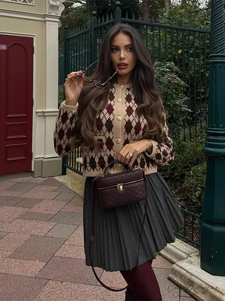 Pocket Print O-neck Short Cardigan Khaki / S cardigans-241228