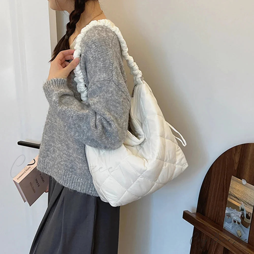 Quilted Puffer Tote Bag shoulder-250126