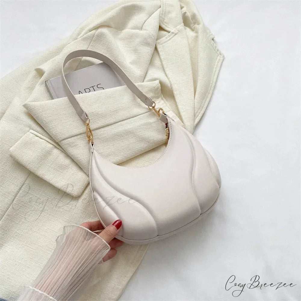 Retro Solid Color Saddle Leather Shoulder Bag Beige shoulder-250126