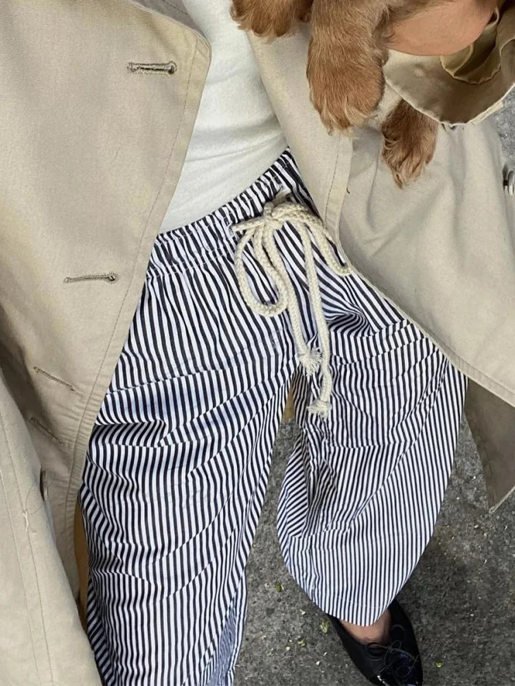 Retro Striped Fastened High-Waist Straight Pant pant-250223