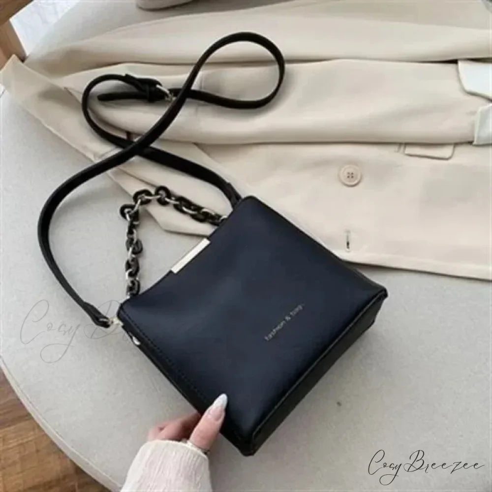 Senior Leather Chain Bucket Shoulder Crossbody Black crossbody-250126