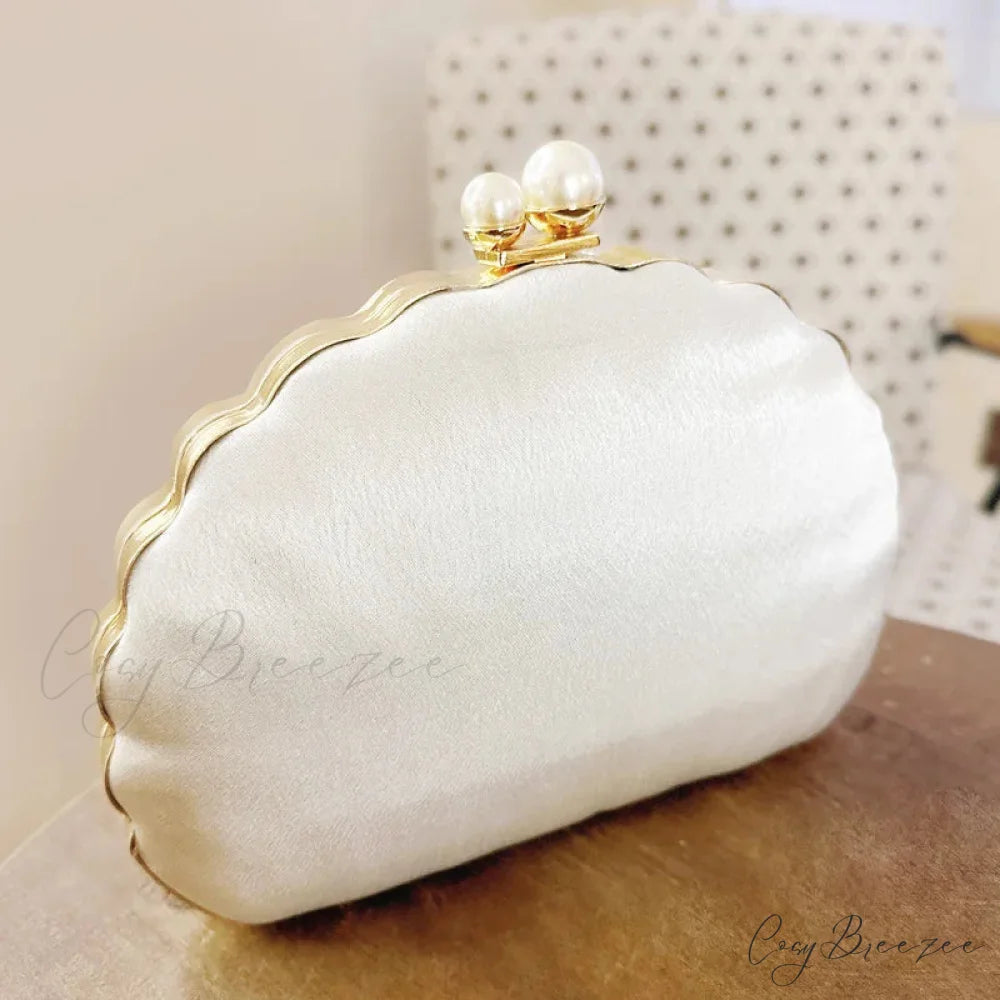 Shell Lace Embroidered Clutch White wristlet-250126