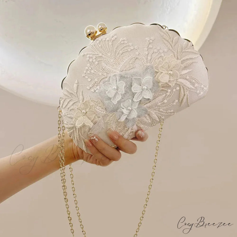 Shell Lace Embroidered Clutch White wristlet-250126