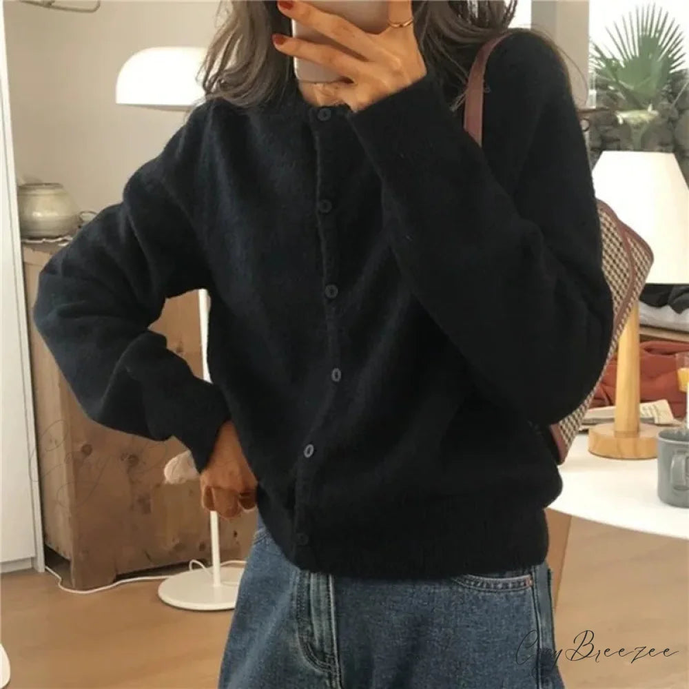 Single Breasted Solid Round Neck Knitted Cardigan cardiagn-250126