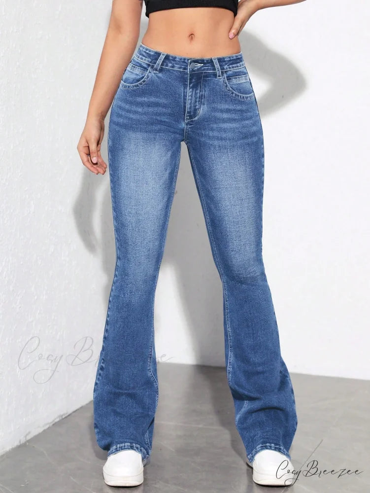 Slant Pocket Flare Leg Jeans Medium Wash / XS