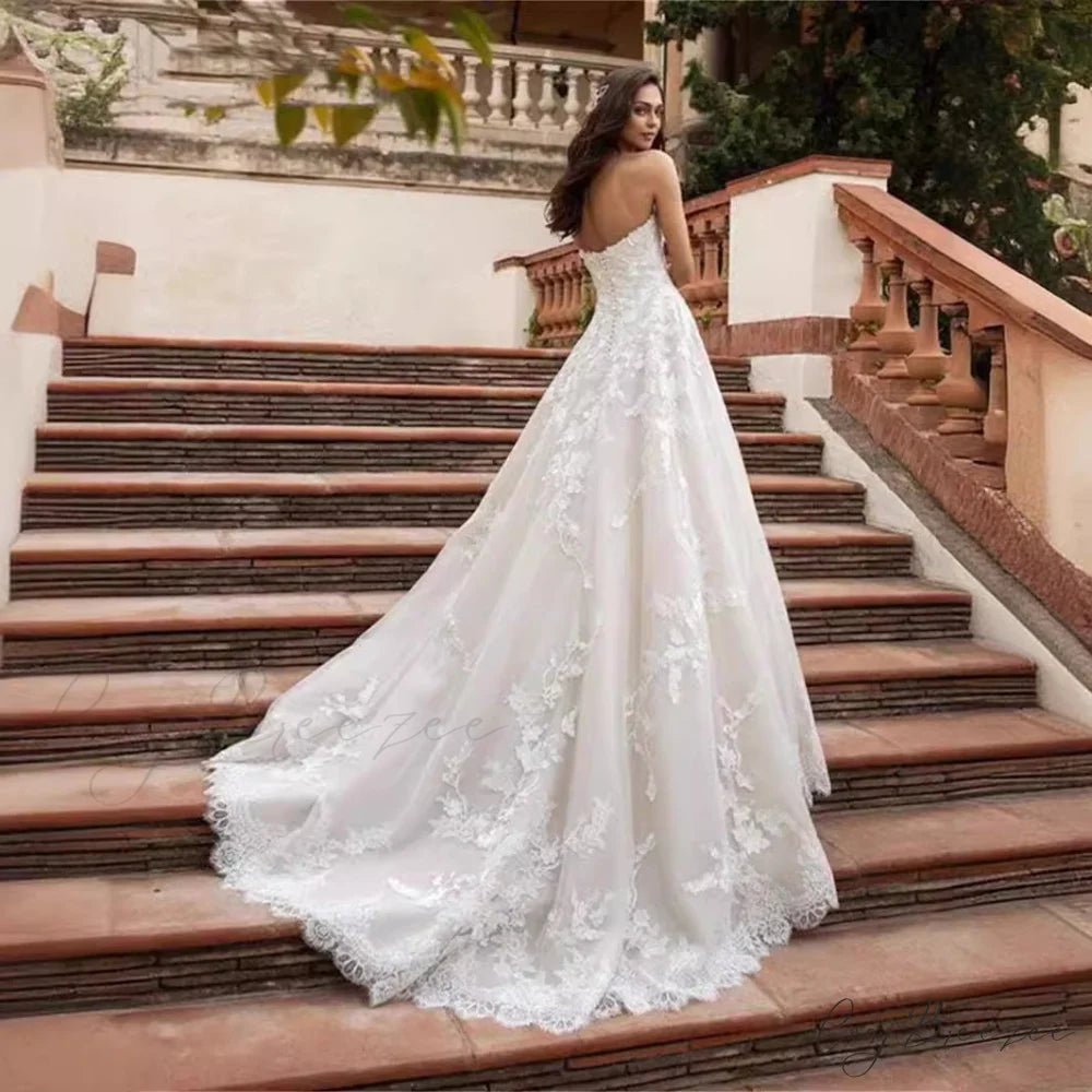 Strapless Lace Ball Gown Wedding Dress weddingdress-250223