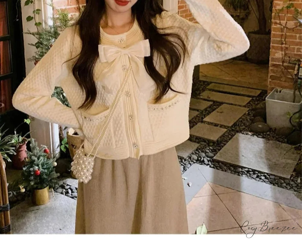 Sweet Bow Beaded Red Cropped Cardigan Creamy-white / One Size