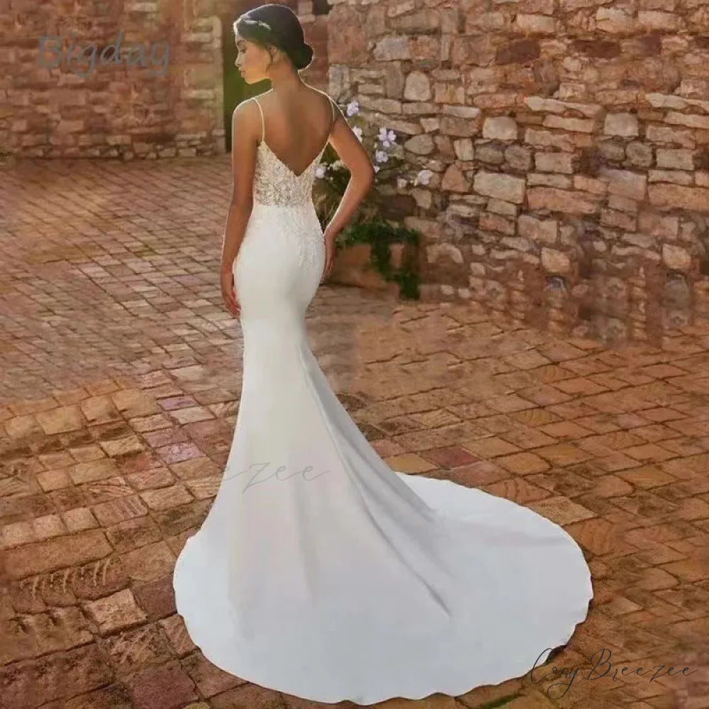 V-Neck Long Train Evening Wedding Dress white / 2 weddingdress-250223