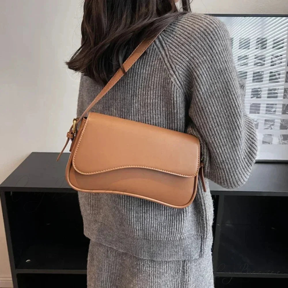 Vintage Leather Designer Crossbody Shoulder Bag shoulder-250126